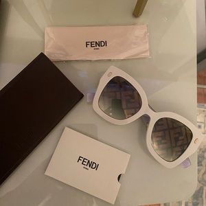 FENDI monogram Sunglasses